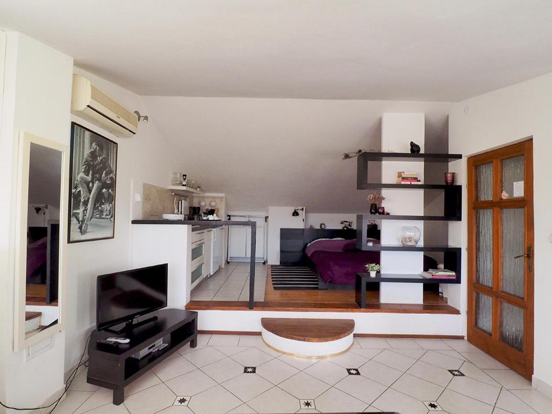 Dea Apartments Pula Cameră foto