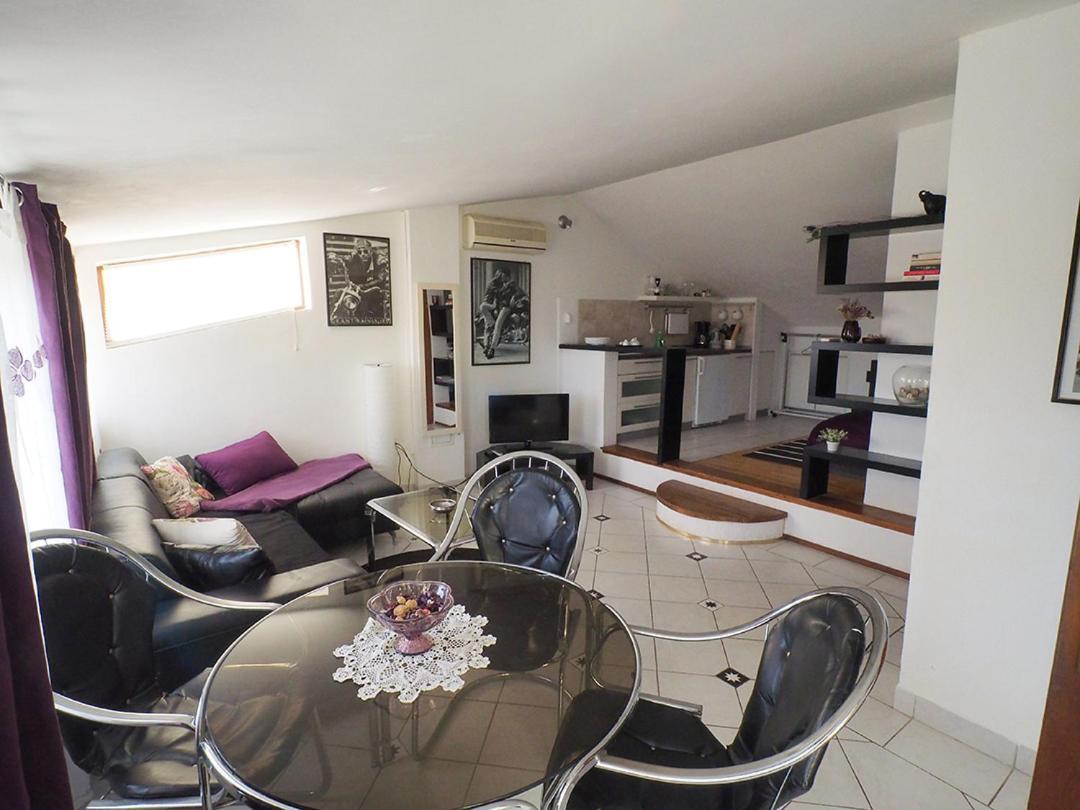 Dea Apartments Pula Cameră foto